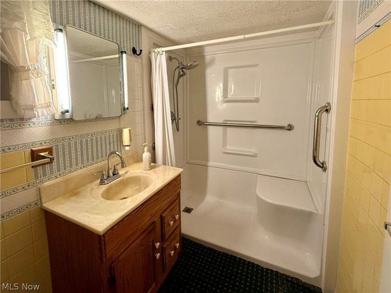 36955 Center Ridge Road , North Ridgeville, OH 44039 Photo 21
