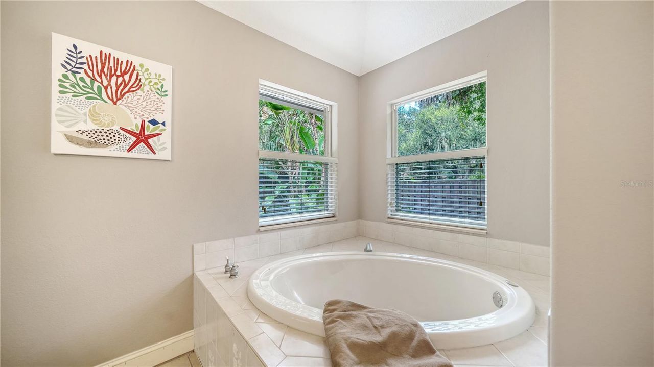 2166 Sylvan Lea Drive, Sarasota, FL 34240 Photo