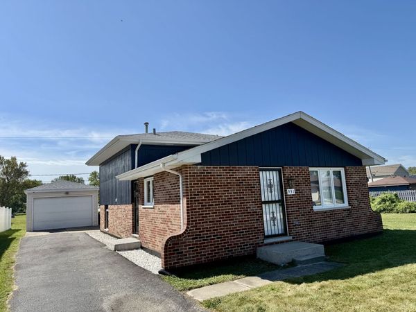 931 Miller Place , Phoenix, IL 60426