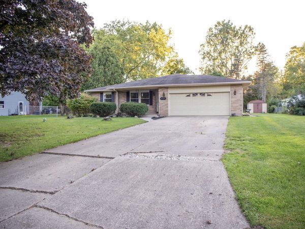 1282 Yorktown Drive, Flint, MI 48532