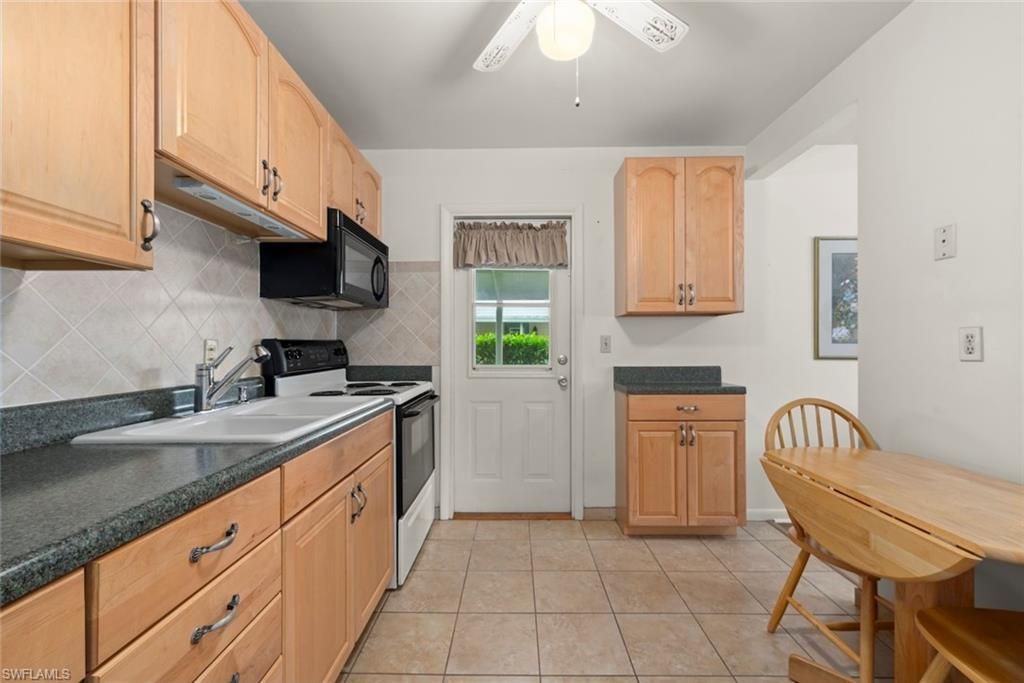 16 Dawn Flower Cir, Lehigh Acres, FL 33936 Photo