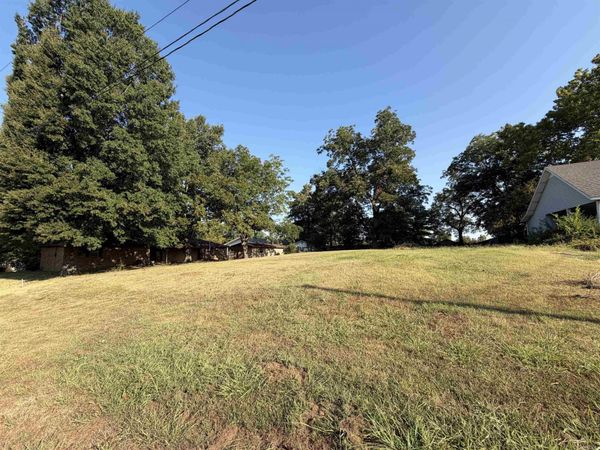 1101 W EMERSON Street , Paragould, AR 72450