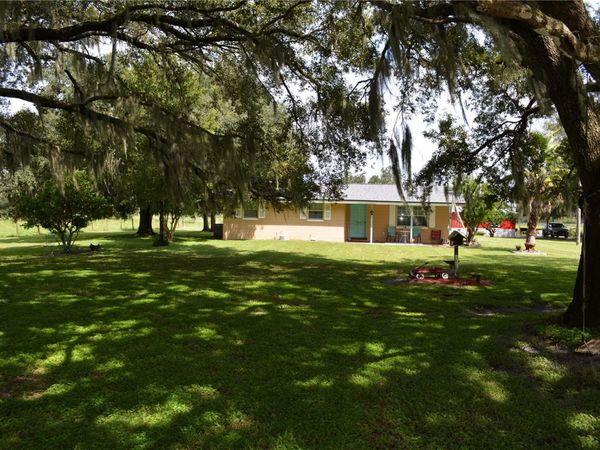 7826 CR 736 , CENTER HILL, FL 33514