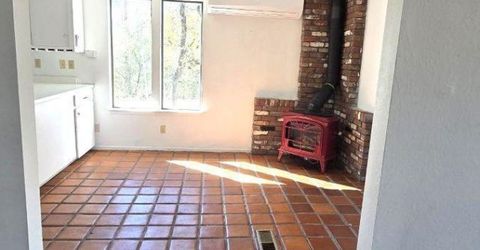 10486 To Hell And Back Ln, Rough and Ready, CA 95975 Photo
