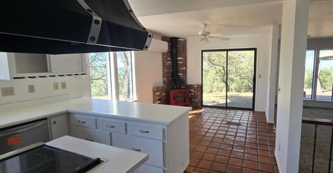 10486 To Hell And Back Ln, Rough and Ready, CA 95975 Photo