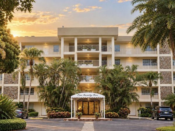 4000 Cypress Grove Way, Unit 301, Pompano Beach, FL 33069