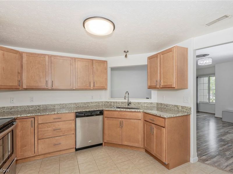 26101 Village Lane, Unit 107, Beachwood, OH 44122 Photo 13