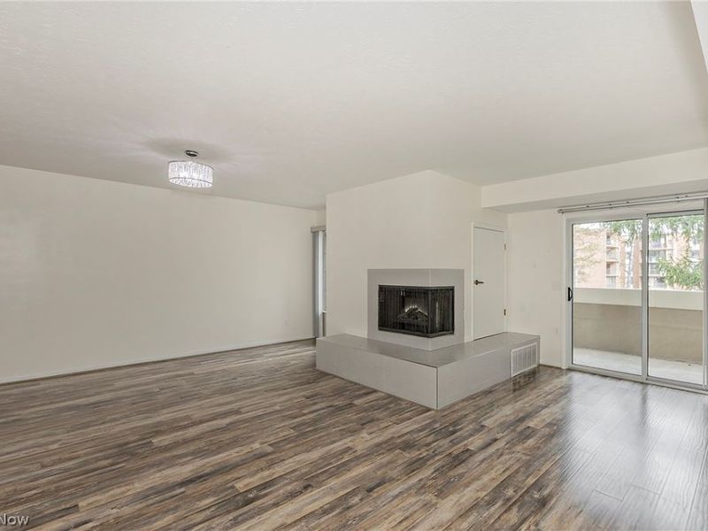 26101 Village Lane, Unit 107, Beachwood, OH 44122 Photo 6