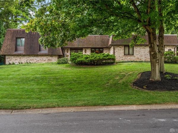 250 Trailwoods Drive, Dayton, OH 45415