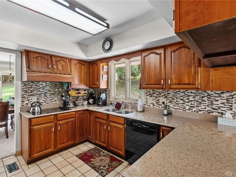 250 Trailwoods Drive, Dayton, OH 45415 Photo 14