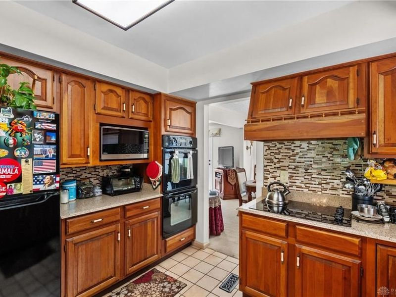 250 Trailwoods Drive, Dayton, OH 45415 Photo 16