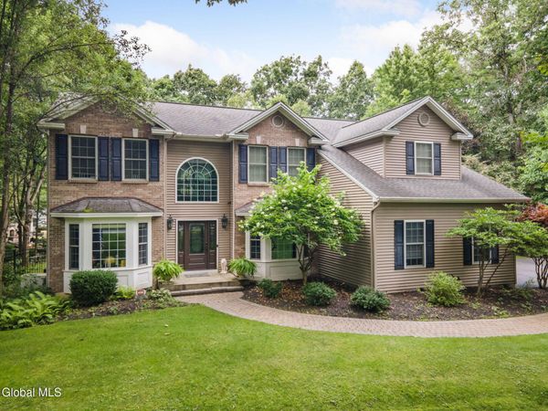 6 Seymour Drive, Saratoga Springs, NY 12866
