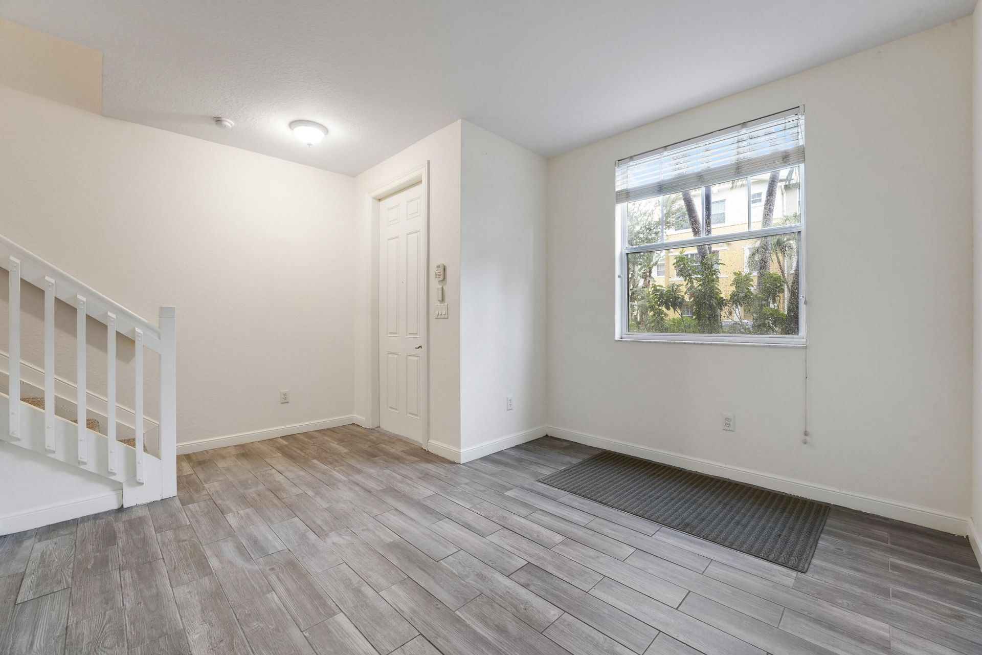 1740 San Benito Way, Unit 4, West Palm Beach, FL 33401 Photo