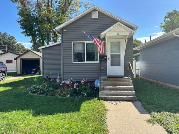 618 Freeborn Avenue , Albert Lea, MN 56007