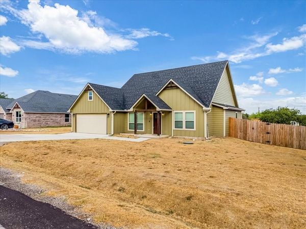 2412 Christine Drive, Granbury, TX 76048