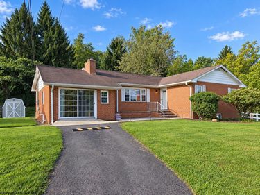 129 Lexington Avenue, Westover, WV 26501