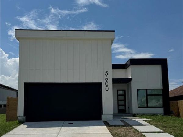 5600 CLEMENTS Drive , New Orleans, LA 70126