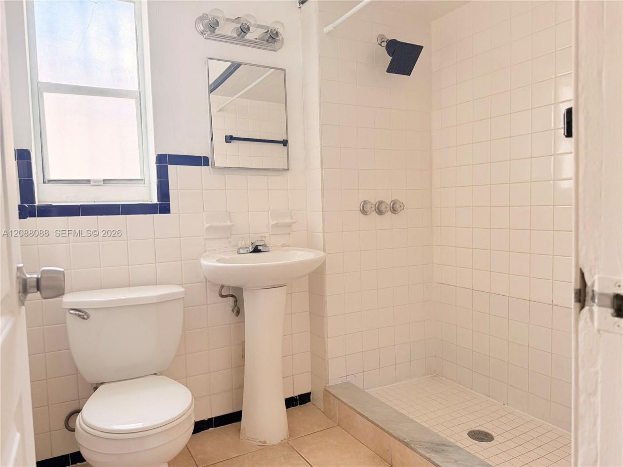2410 NW 34th St, Unit 2, Miami, FL 33142 Photo