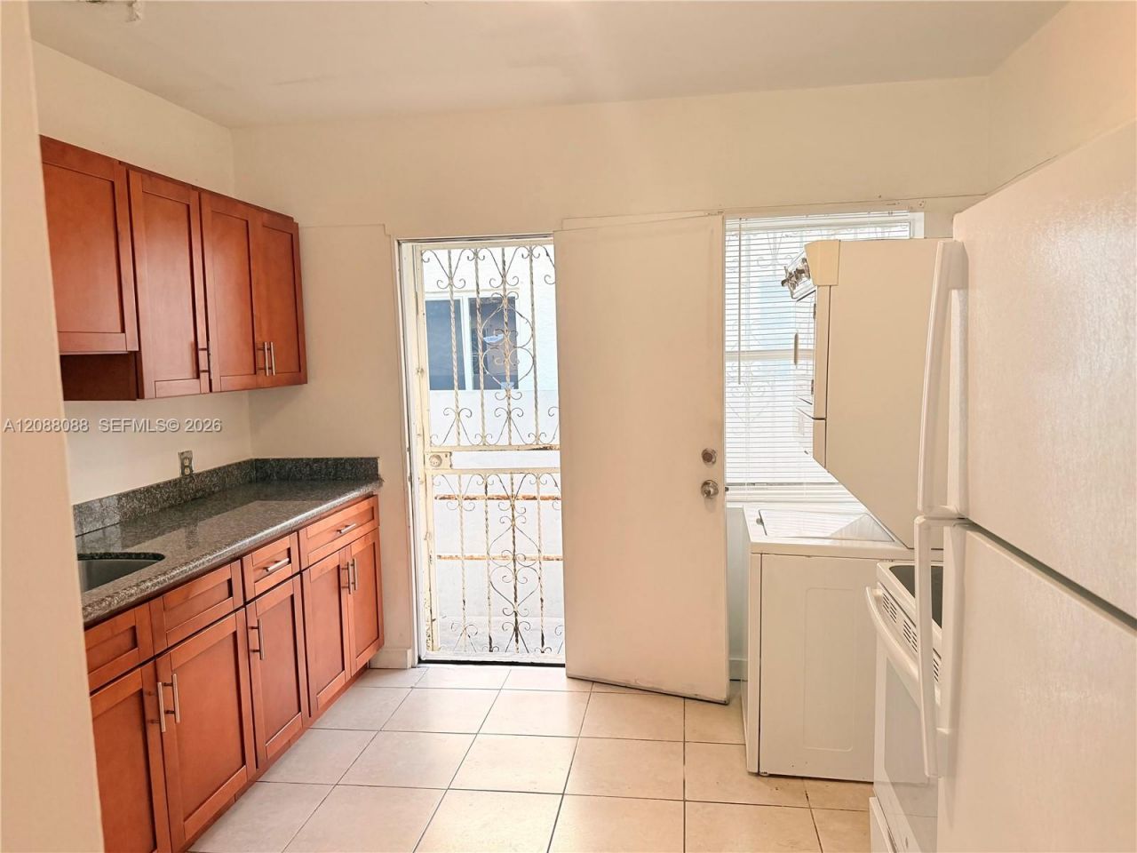 2410 NW 34th St, Unit 2, Miami, FL 33142 Photo