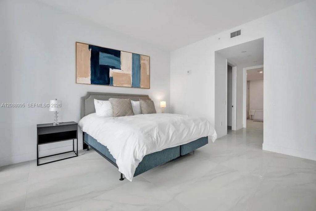 17550 Collins Ave, Unit 1003, Sunny Isles Beach, FL 33160 Photo
