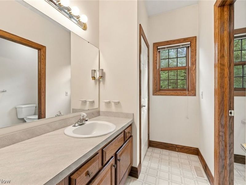11735 Tall Pines Drive, Chardon, OH 44024 Photo 25