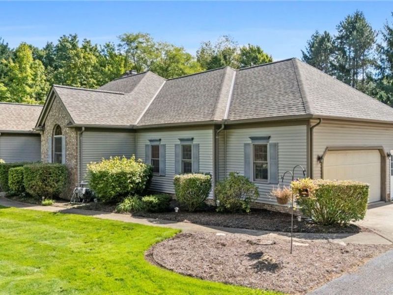 11735 Tall Pines Drive, Chardon, OH 44024 Photo 3