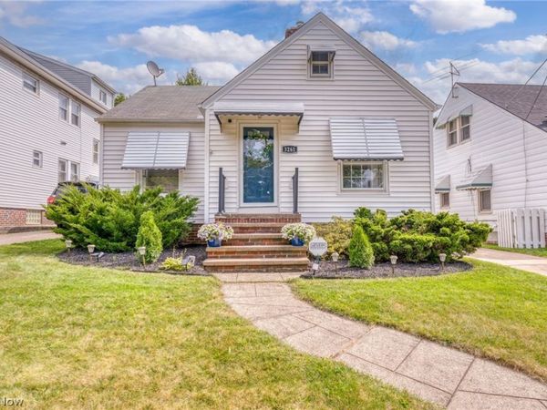 3261 Berea Road , Cleveland, OH 44111