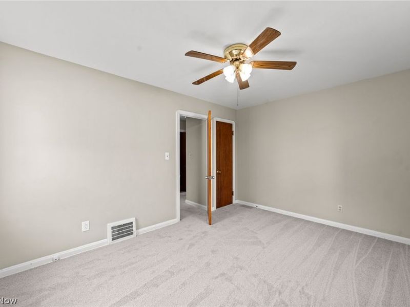 3261 Berea Road, Cleveland, OH 44111 Photo 16