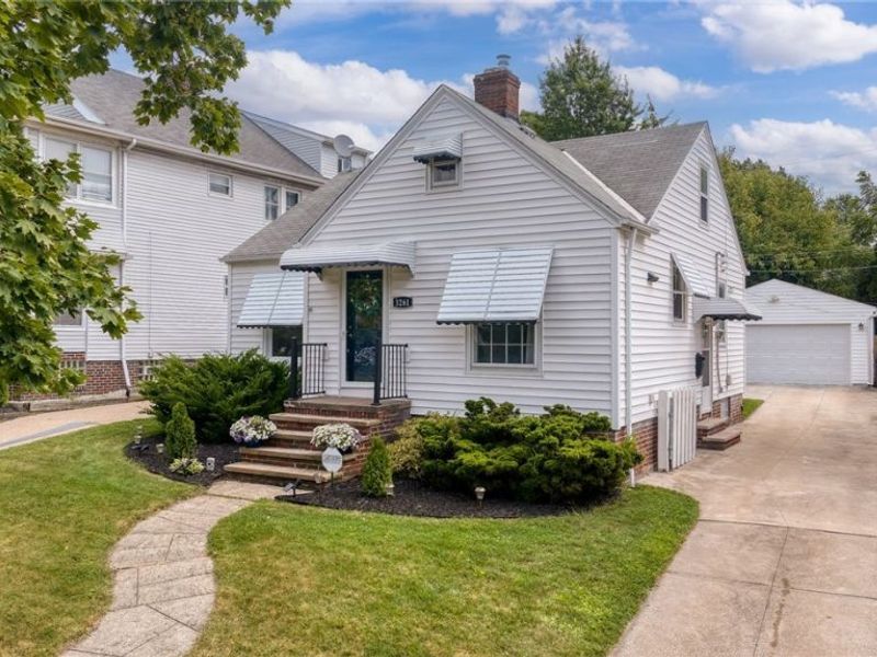 3261 Berea Road, Cleveland, OH 44111 Photo 2