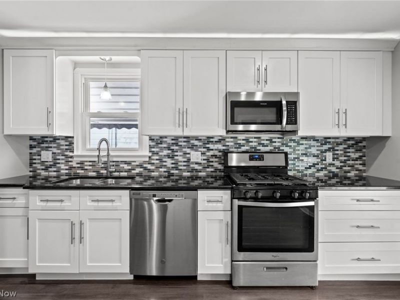 3261 Berea Road, Cleveland, OH 44111 Photo 20