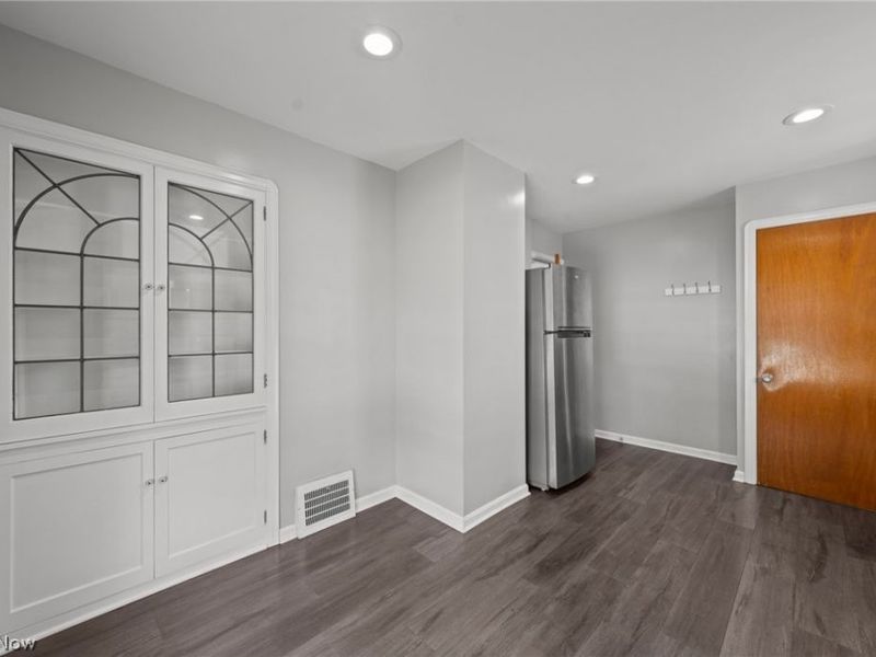 3261 Berea Road, Cleveland, OH 44111 Photo 21