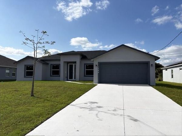 1782 HALLENDALE Avenue SW, Palm Bay, FL 32908