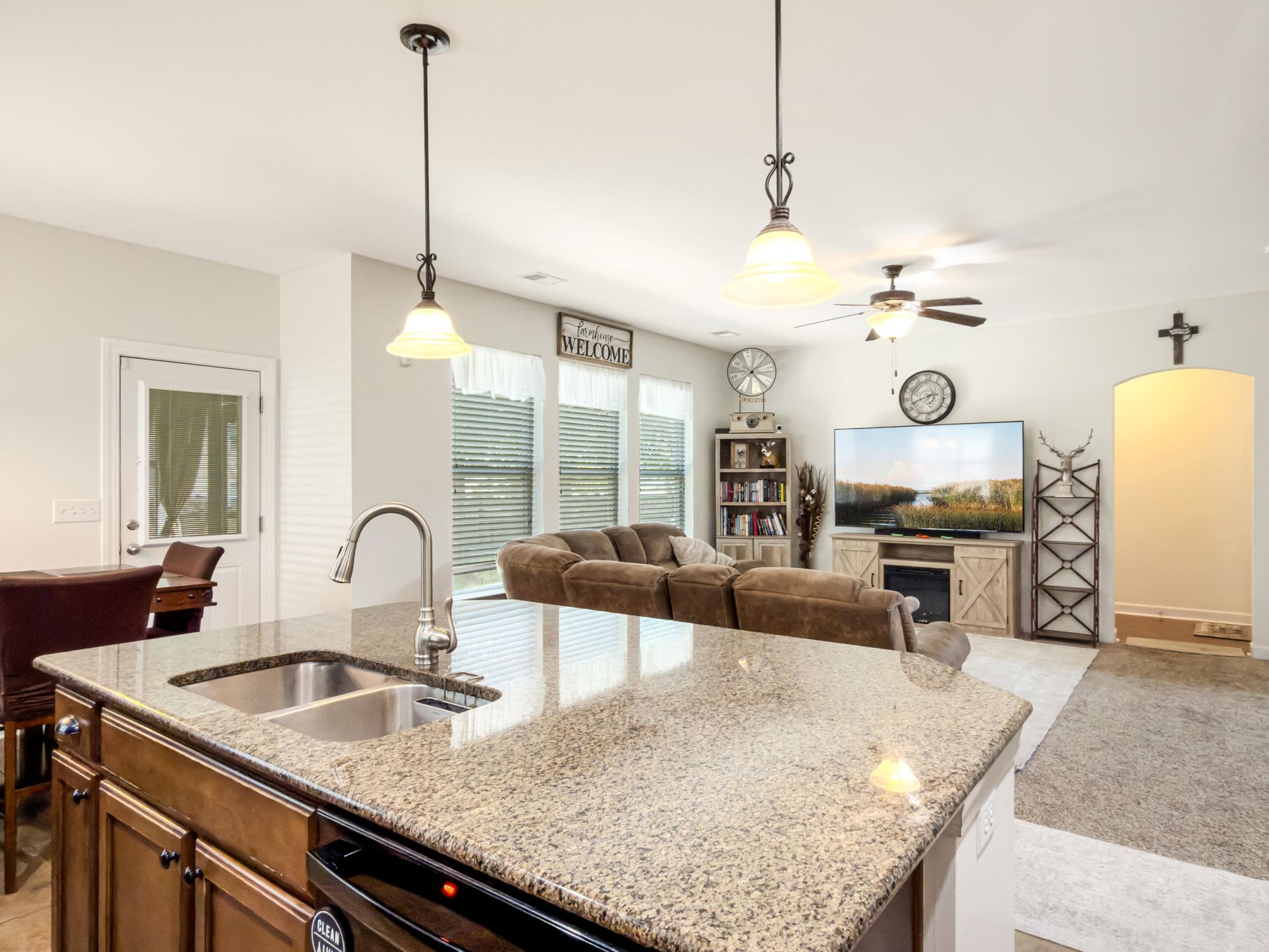 224 Devonshire Drive Photo 10