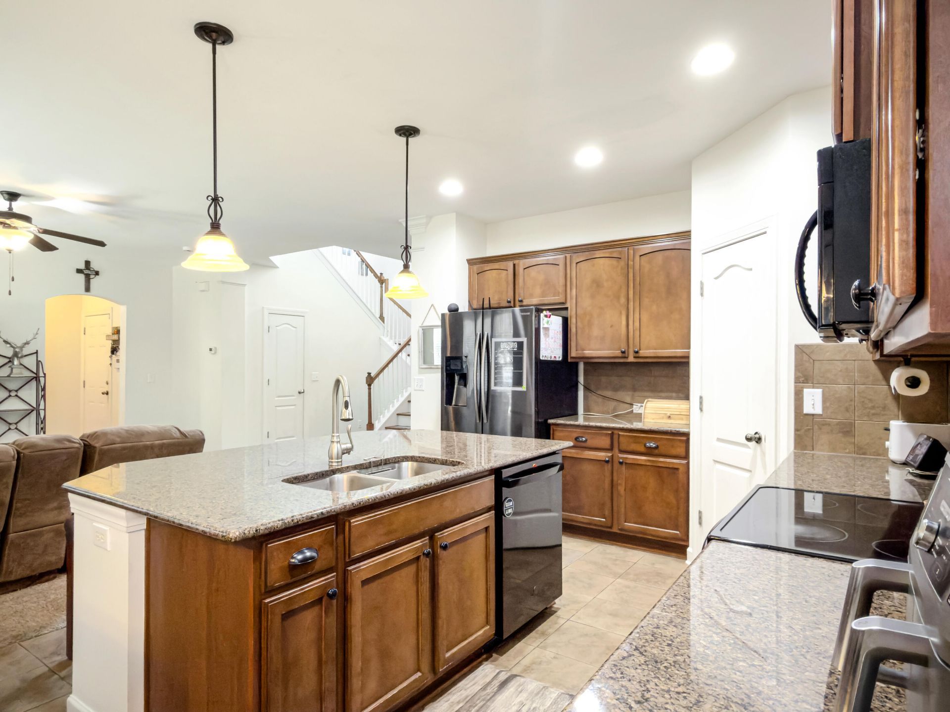 224 Devonshire Drive Photo 11