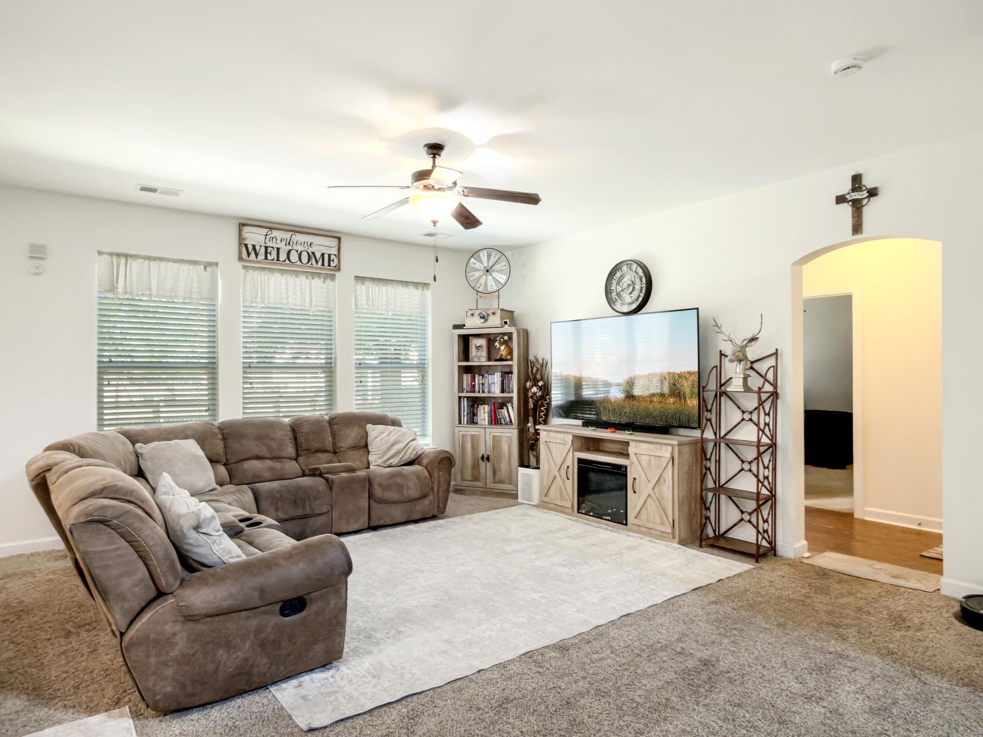 224 Devonshire Drive Photo 16