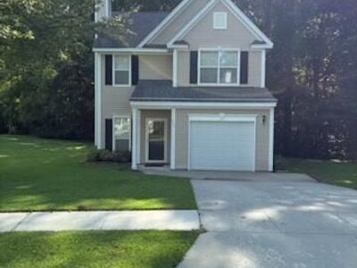 111 W Hartwick Lane, Goose Creek, SC 29445