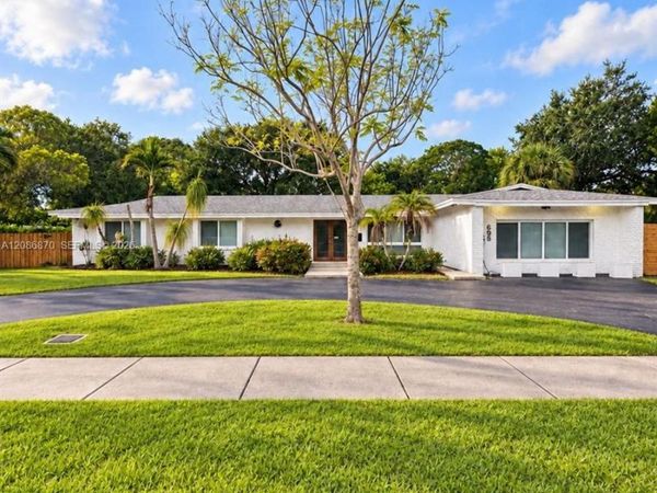 695 SW 65th Ave, Margate, FL 33068