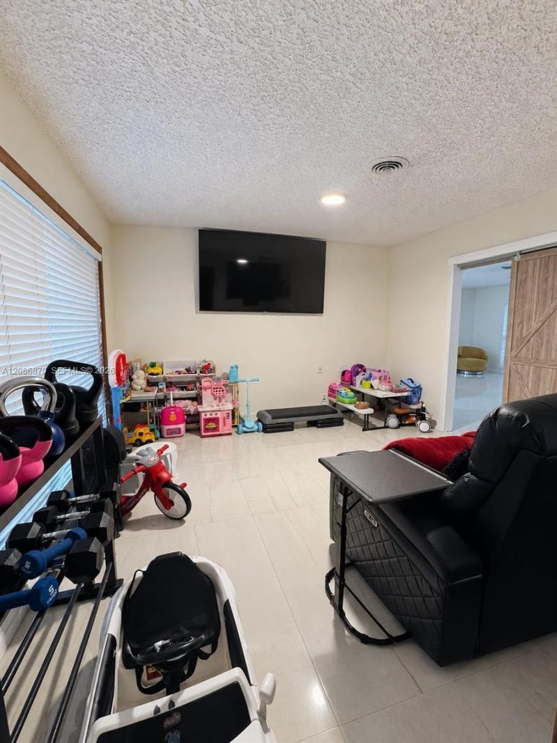 695 SW 65th Ave, Margate, FL 33068 Photo