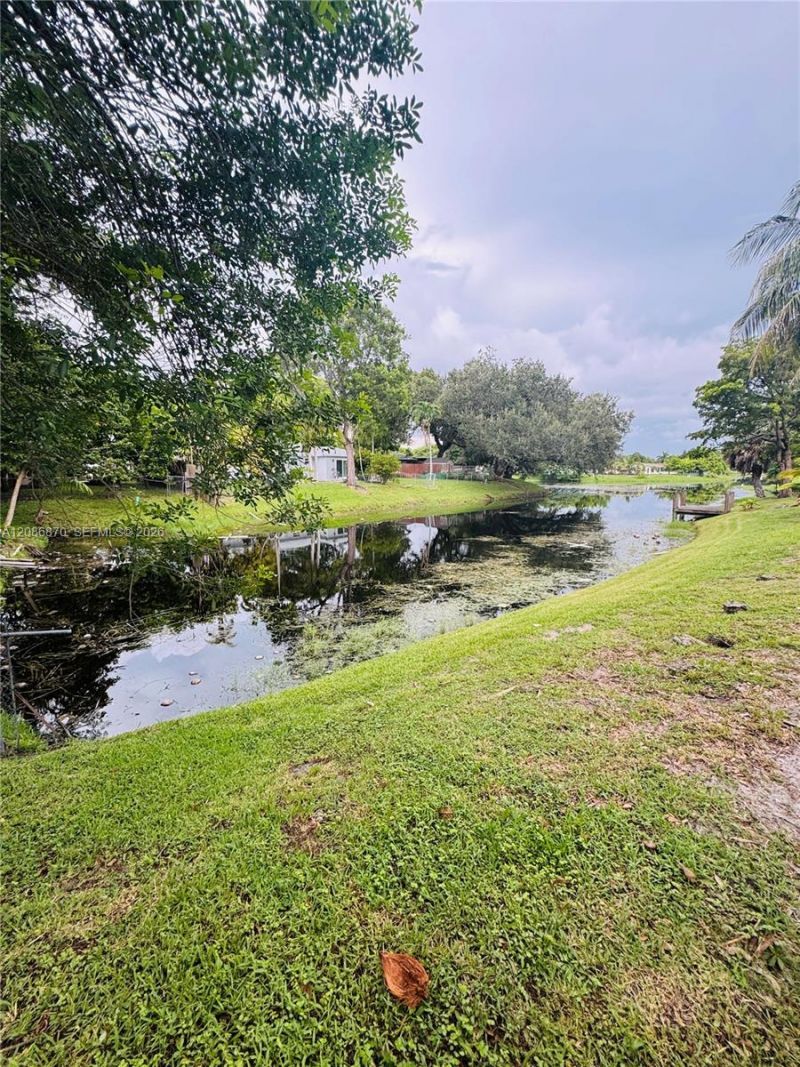 695 SW 65th Ave, Margate, FL 33068 Photo