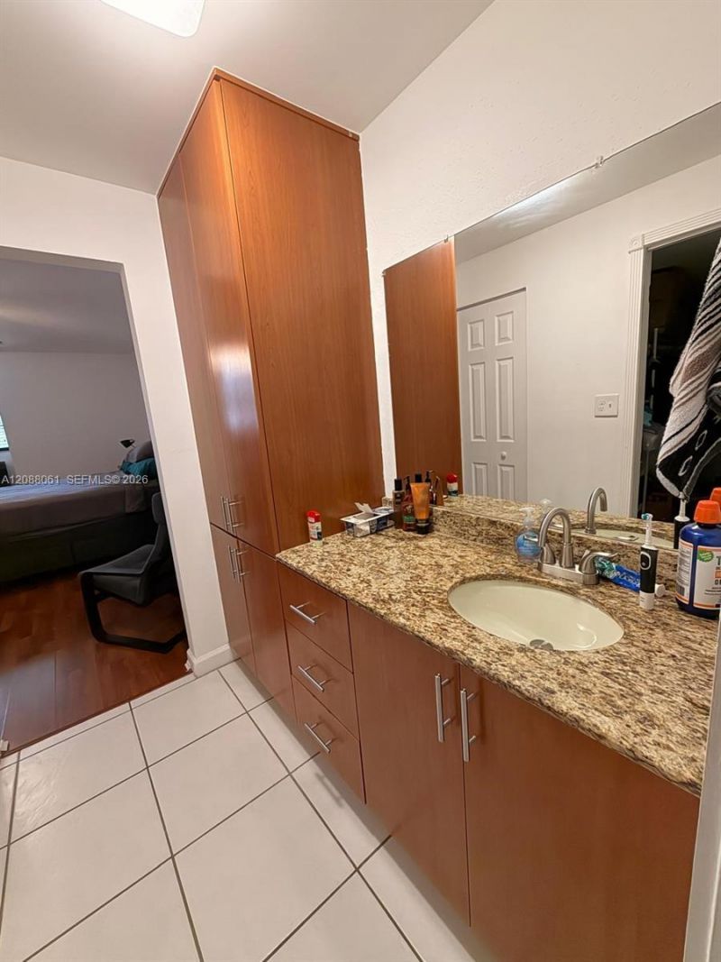 10625 SW 112th Ave, Unit 111, Miami, FL 33176 Photo