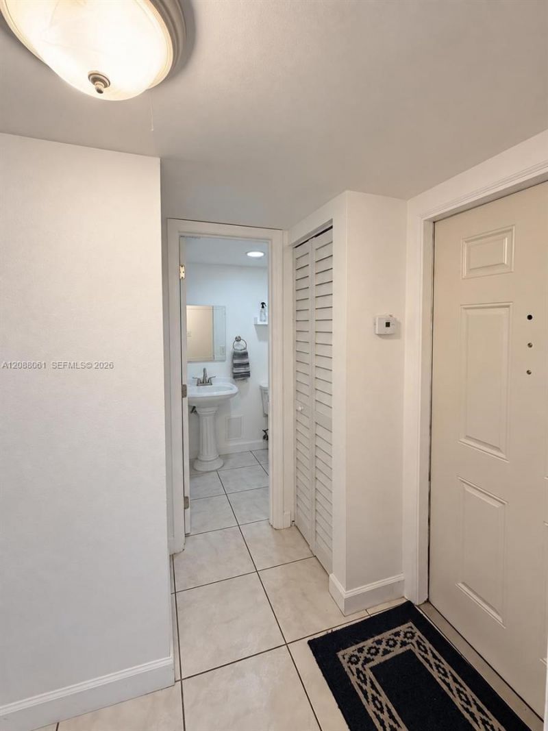 10625 SW 112th Ave, Unit 111, Miami, FL 33176 Photo