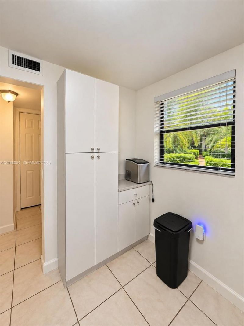 10625 SW 112th Ave, Unit 111, Miami, FL 33176 Photo