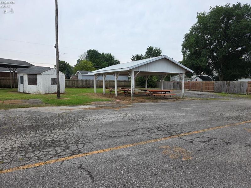 503 N Main Street, Attica, OH 44807 Photo 4