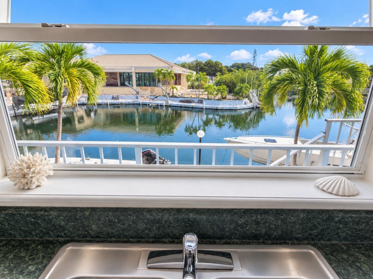 932 Tropical Lane, Key Largo, FL 33037 Photo
