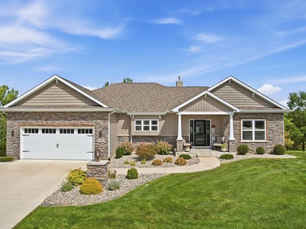 2880 Farrah Crossing, Fort Wayne, IN 46818
