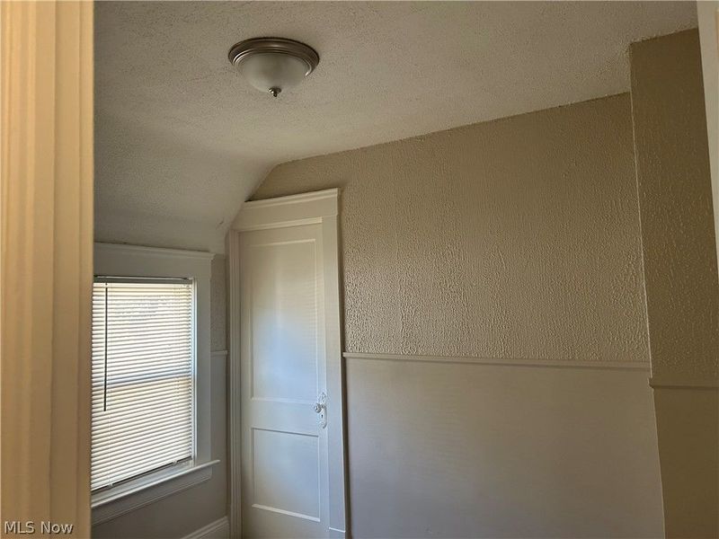3961 E 53rd Street, Newburgh Heights, OH 44105 Photo 18