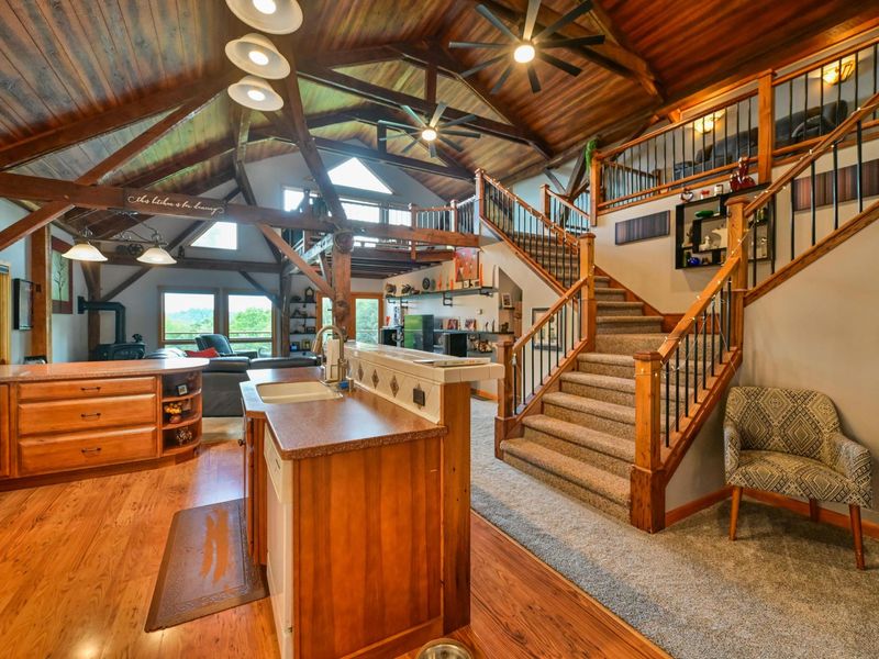 10980 Twist Tail Road , Millfield, OH 45761 Photo 3