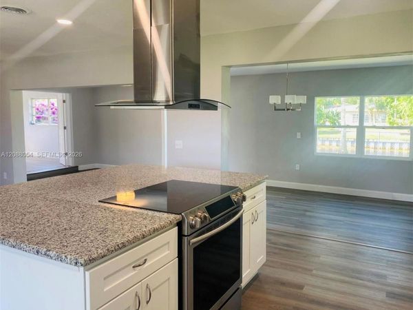 573 Wimbrow Dr, Sebastian, FL 32958