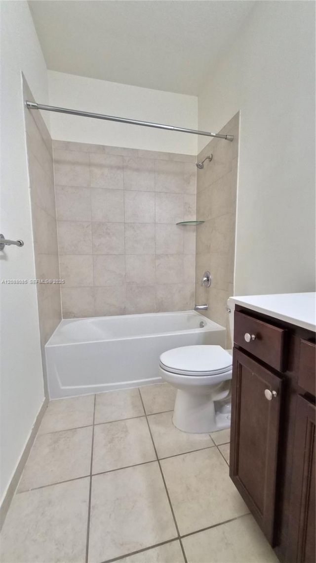 10570 W 33rd Ln, Hialeah, FL 33018 Photo