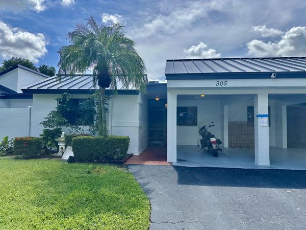 305 Lakeside Court, Sunrise, FL 33326